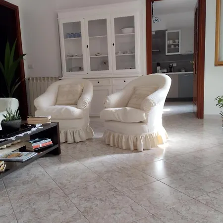 A Casa Da Ely Apartment